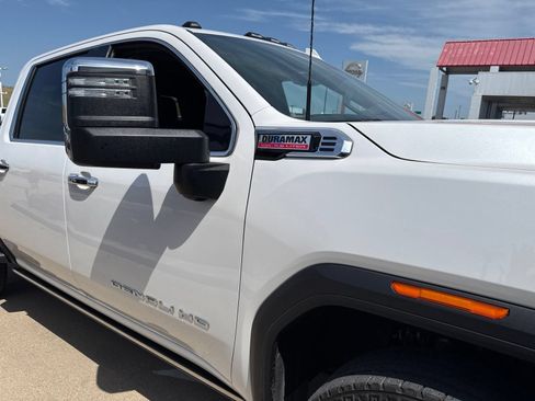 Used 2025 GMC Sierra 2500 Denali w/ Denali Reserve Package AWD/4WD image 5