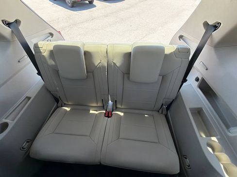 Used 2023 Volkswagen Atlas SE FWD image 23