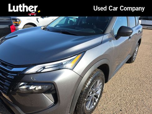 Used 2024 Nissan Rogue S AWD/4WD image 1