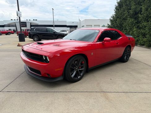 Used 2019 Dodge Challenger R/T Scat Pack w/ Driver Convenience Group RWD image 7