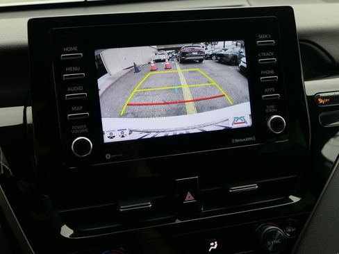 Used 2024 Toyota Camry SE FWD image 20