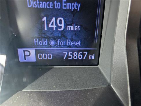 Used 2021 Toyota Tacoma SR5 AWD/4WD image 32