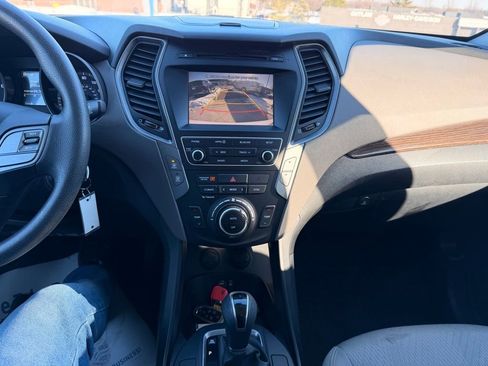 Used 2017 Hyundai Santa Fe Sport image 17