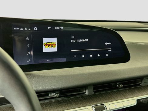 Used 2024 Lucid Air Touring AWD/4WD image 19