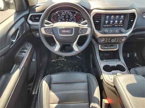 Used 2023 GMC Acadia Denali image 14