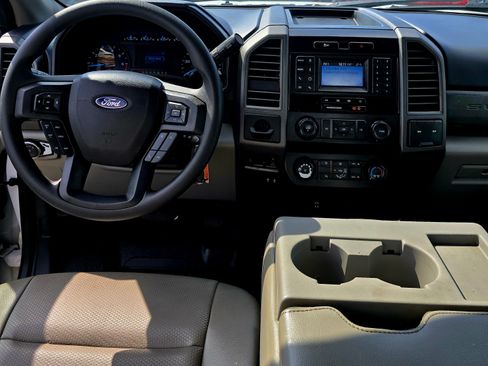Used 2020 Ford F250 XL w/ Power Equipment Group RWD image 12
