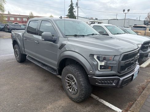 Used 2020 Ford F150 Raptor w/ Equipment Group 802A Luxury image 2