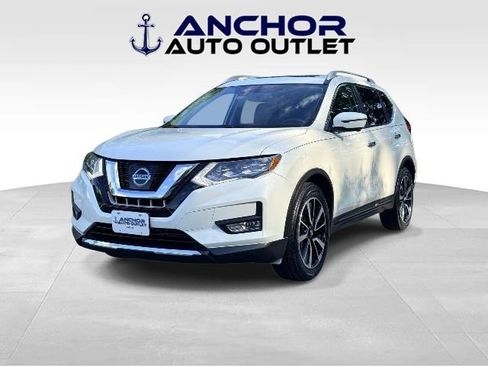 Used 2017 Nissan Rogue SL w/ SL Premium Package FWD image 4