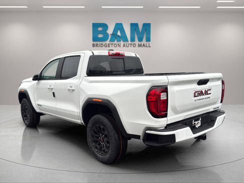 New 2026 GMC Canyon Elevation w/ Convenience Package image 7