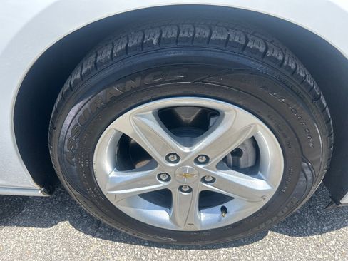 Used 2024 Chevrolet Malibu LS FWD image 20