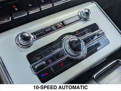 Certified 2024 Lincoln Aviator Reserve AWD/4WD image 16