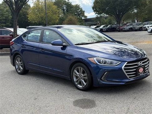 Used 2017 Hyundai Elantra SE w/ SE A/T Tech Package 03 image 4