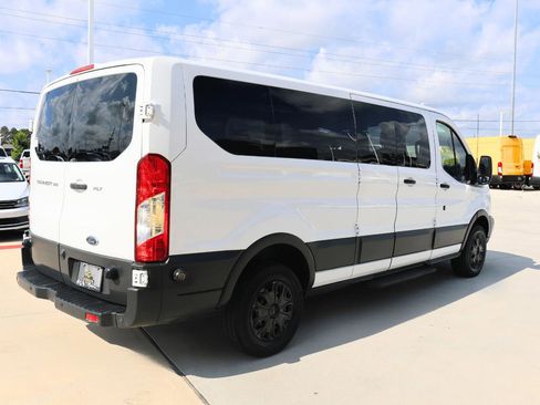 Used 2016 Ford Transit 350 XLT image 3