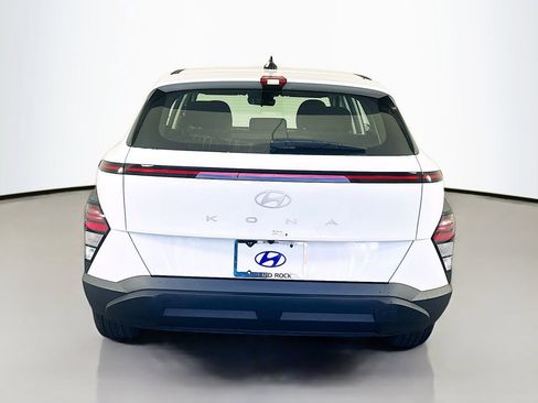 New 2026 Hyundai Kona SE image 6
