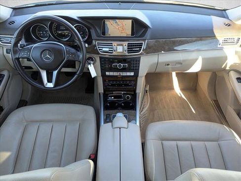 Used 2014 Mercedes-Benz E 350 4MATIC Wagon image 18