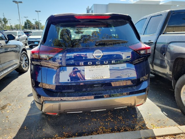 Certified 2026 Nissan Rogue SL AWD/4WD image 4