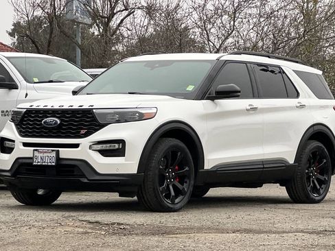 Certified 2024 Ford Explorer ST w/ Equipment Group 401A image 8