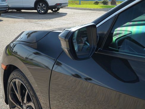 Used 2021 Honda Civic Sport image 11