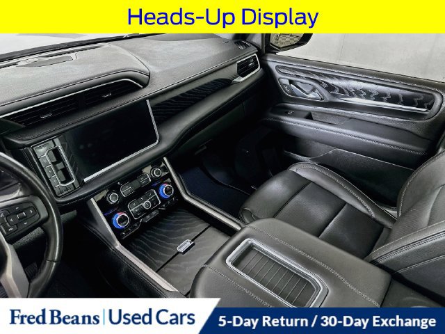 Used 2024 GMC Yukon Denali w/ Advanced Technology Package AWD/4WD image 32