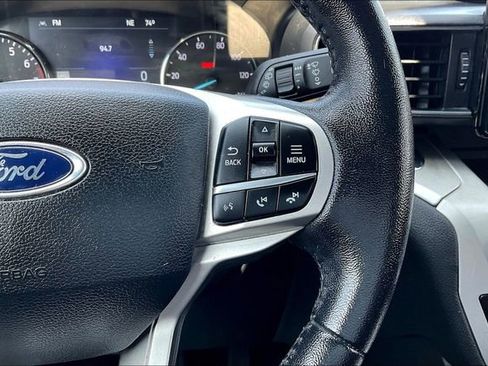 Certified 2021 Ford Explorer XLT w/ Equipment Group 202A image 19