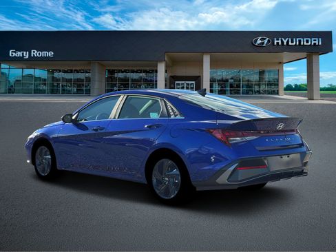 New 2026 Hyundai Elantra SEL Sport Premium w/ Cargo Package FWD image 4