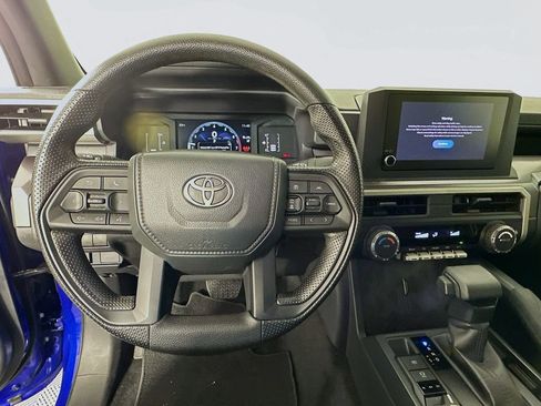 Used 2025 Toyota Tacoma SR5 AWD/4WD image 11