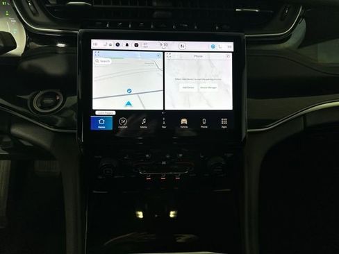 Used 2023 Jeep Grand Cherokee Trailhawk image 21