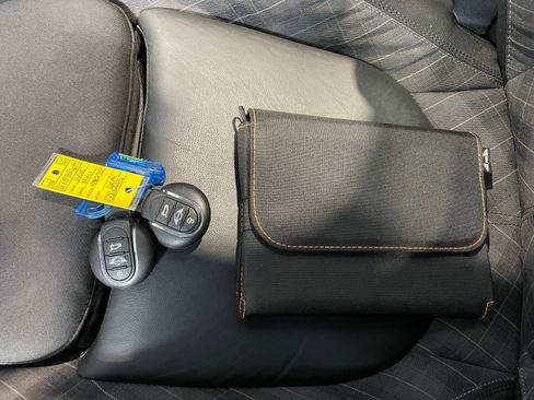 Used 2015 MINI Cooper S image 5