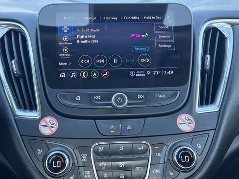 Used 2024 Chevrolet Malibu LT image 4