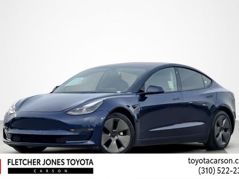Used 2018 Tesla Model 3 Mid Range image 1