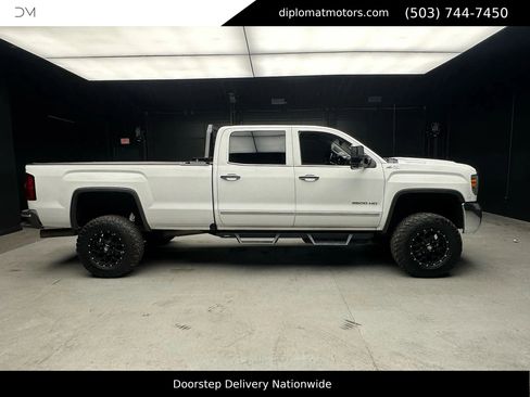 Used 2019 GMC Sierra 3500 SLT image 7
