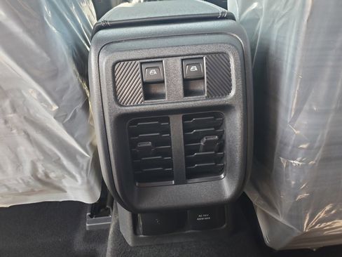 New 2025 Ford Bronco Badlands image 26