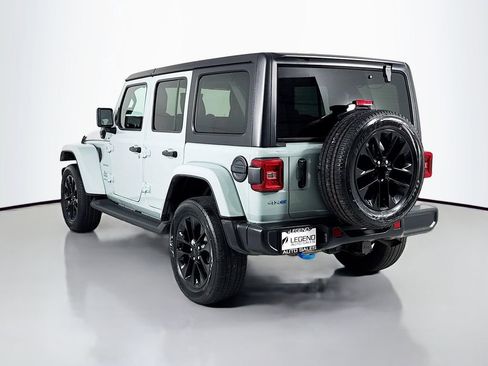 Used 2023 Jeep Wrangler Unlimited Sahara w/ Cold Weather Group image 8