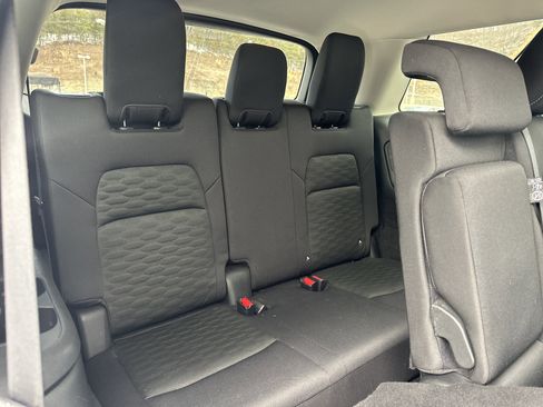 Used 2024 Nissan Pathfinder SV image 26