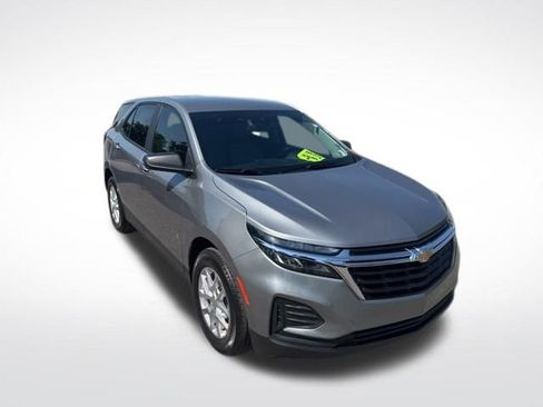 Used 2023 Chevrolet Equinox LS w/ Driver Confidence II Package image 7