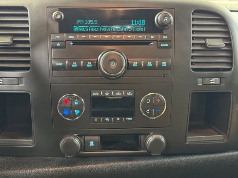 Used 2009 Chevrolet Silverado 2500 LT w/ Exterior Plus Package image 30