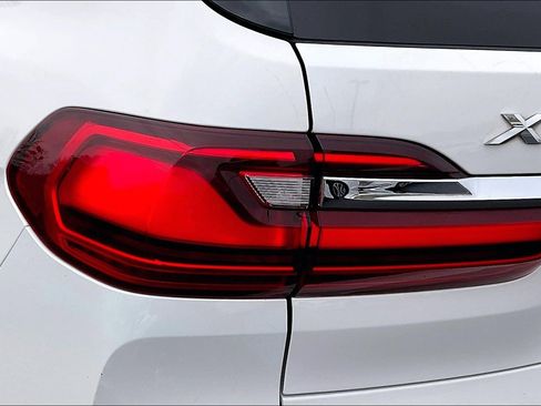 Used 2019 BMW X7 xDrive50i w/ Premium Package image 23