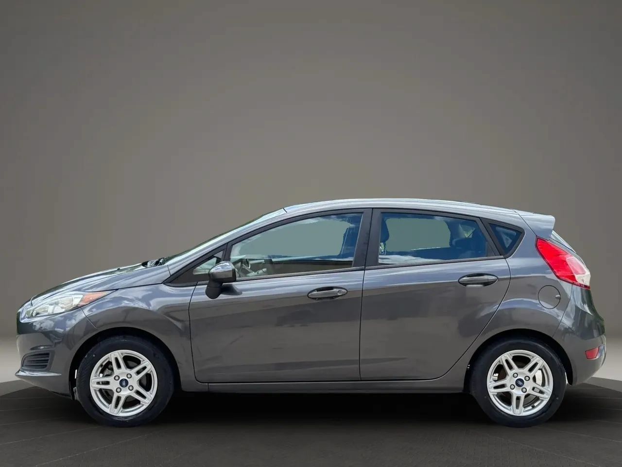 Used 2018 Ford Fiesta SE FWD image 6