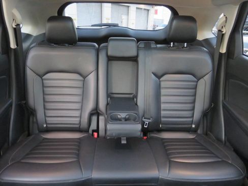 Used 2019 Ford Edge SEL w/ Equipment Group 201A image 22