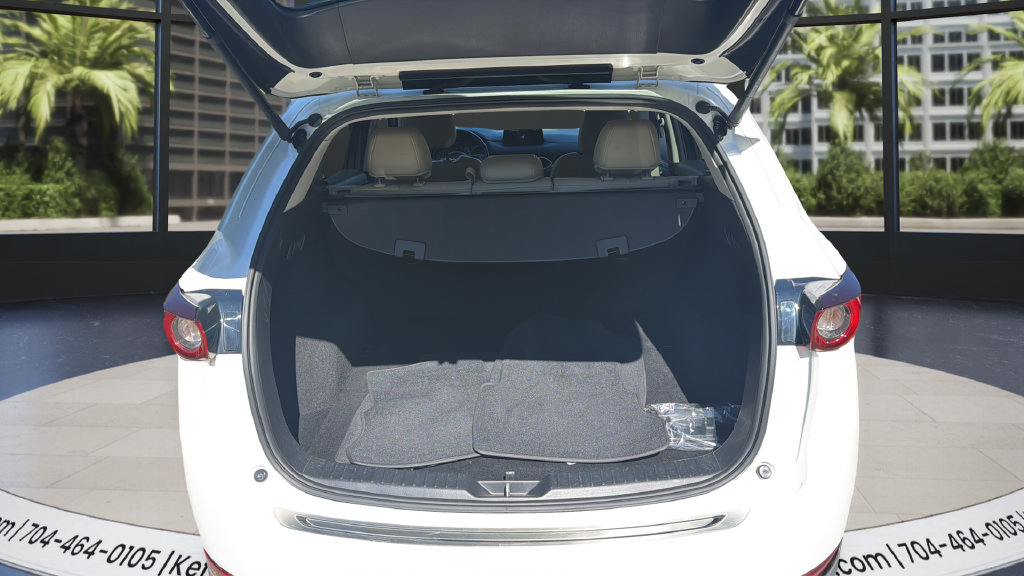 Used 2018 MAZDA CX-5 Touring w/ Preferred Equipment Package FWD image 13