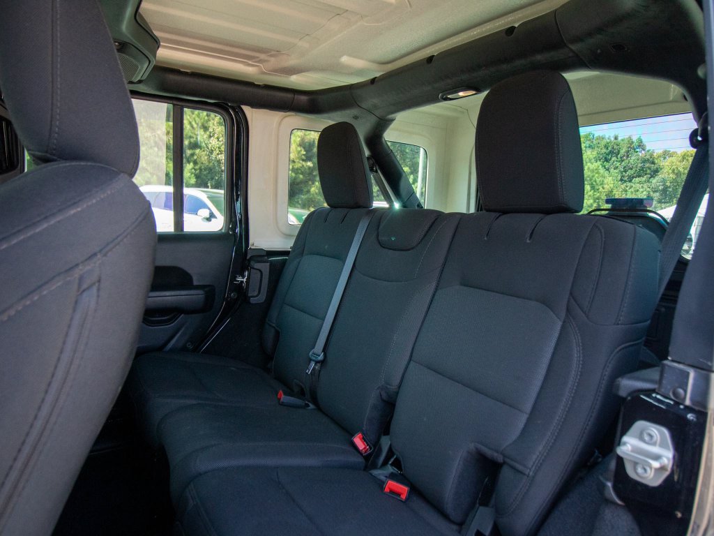 Used 2023 Jeep Wrangler Unlimited Sport AWD/4WD image 10