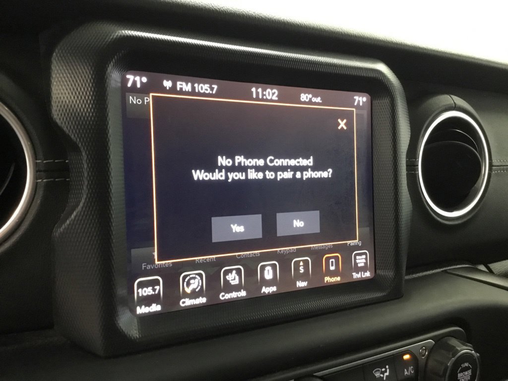 Used 2018 Jeep Wrangler Unlimited Sahara AWD/4WD image 25