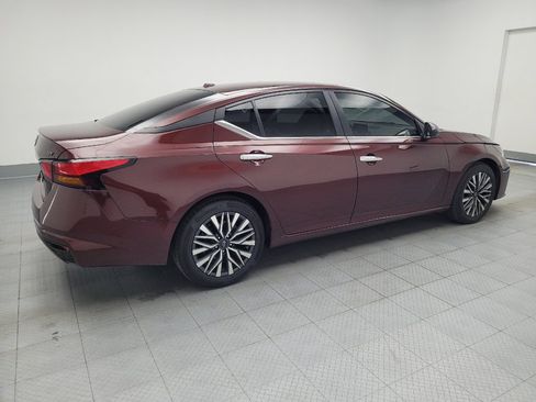 Used 2024 Nissan Altima 2.5 SV FWD image 10