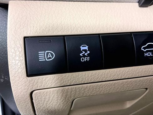 Used 2023 Toyota Camry XLE FWD image 31