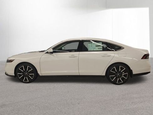 New 2026 Honda Accord Touring image 30