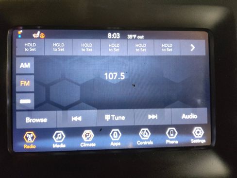 Used 2019 Jeep Cherokee Latitude w/ Cold Weather Group image 25