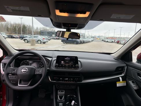 New 2026 Nissan Rogue SV w/ Cold Weather Package AWD/4WD image 28