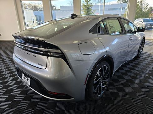 New 2026 Toyota Prius Plug-In Hybrid image 3