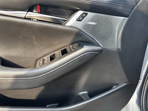 Used 2019 MAZDA MAZDA3 AWD Hatchback w/ Premium Pkg image 15