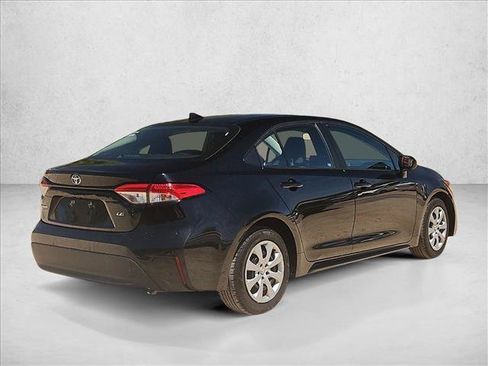 Used 2023 Toyota Corolla LE FWD image 5